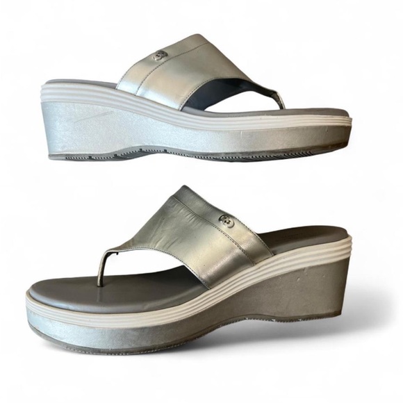Cole Haan silver platform thong flip flop sandals with a wedge heel - Picture 1 of 9